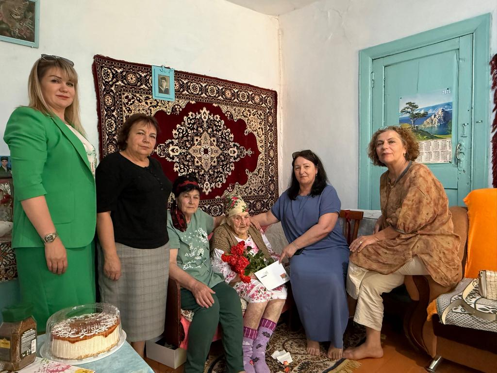 Ветеран труда из Тарумовского района получила поздравление от Президента России с 95-летием