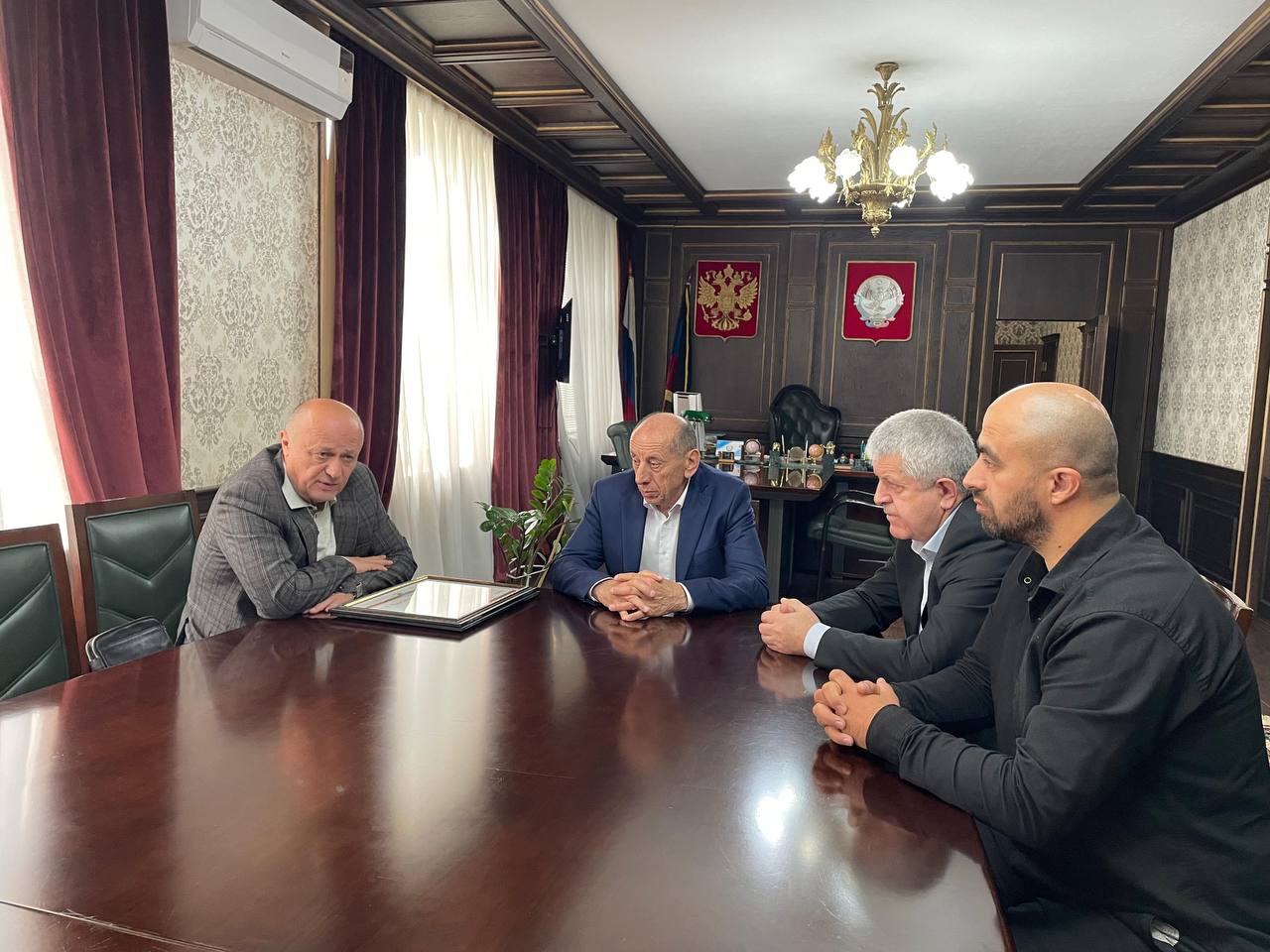 Руководитель ДРО Фонда «Все вместе» с рабочим визитом посетил Бабаюртовский район