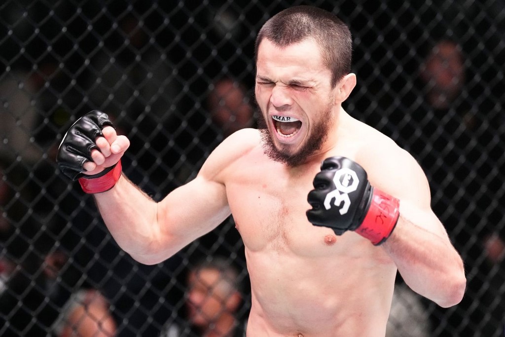 Умар Нурмагомедов поднялся на первое место в рейтинге легковесов UFC