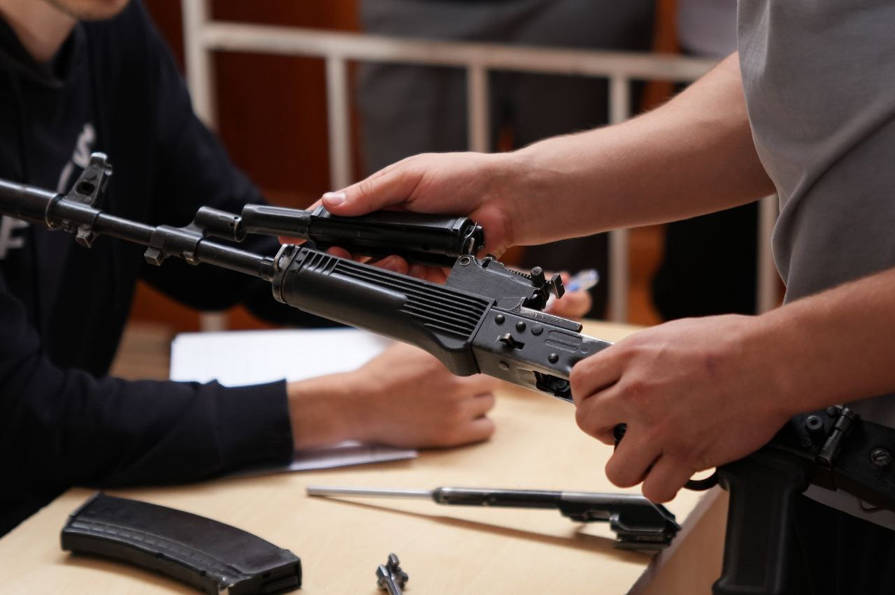 В Махачкале прошла республиканская военно-спортивная игра «Ополченец»