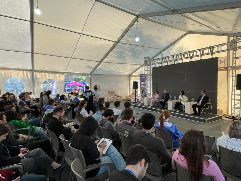 «Россия – страна возможностей»: эксперты обсудили с молодежью Дагестана, как раскрыть потенциал