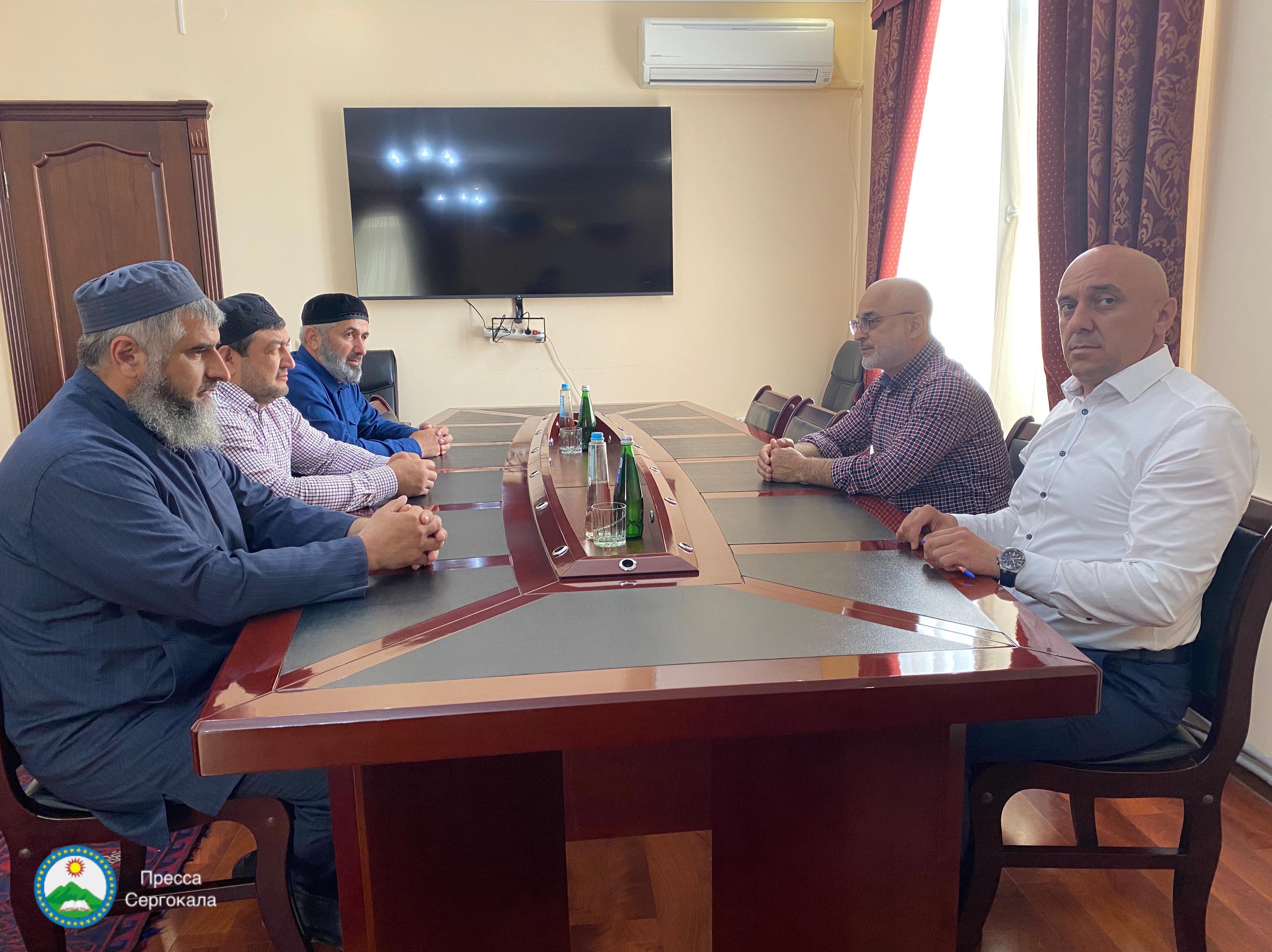 В Сергокалинском районе обсудили духовно-нравственное воспитание молодежи