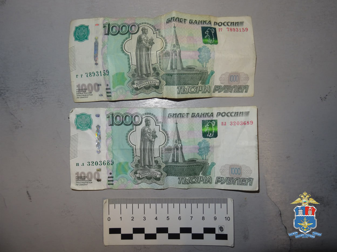 Иностранец попытался дать взятку полицейскому в аэропорту Махачкалы