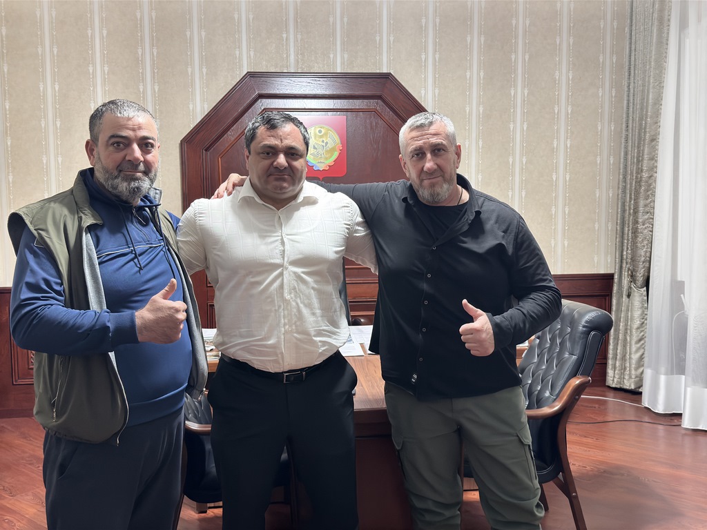 Шавлух Апаев и Азамат Кадыров – участники СВО, проявившие себя на передовой