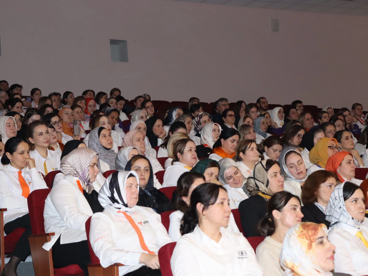 В Махачкалинской школе №57 прошел II Республиканский форум