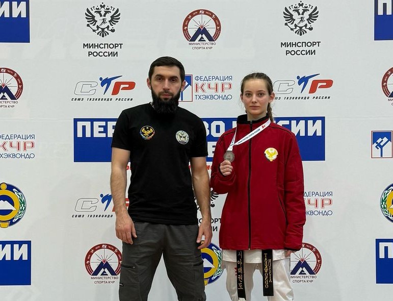 Еще одна дагестанская тхэквондистка выиграла медаль на молодежном чемпионате России