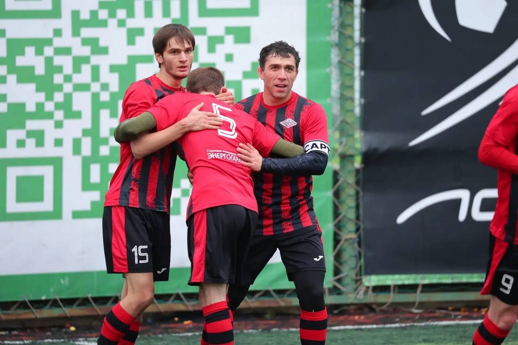 Лидеры Суперлиги Денеб ЛФЛ потерпели поражения