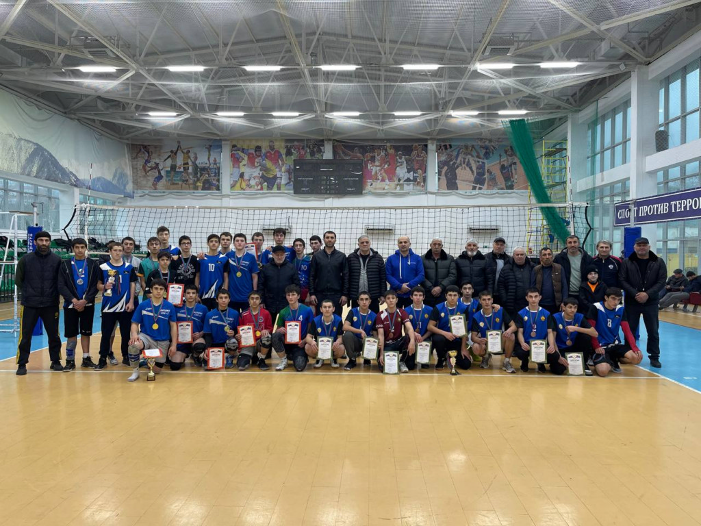 Волейболисты Ботлихского района победили на Первенстве Дагестана