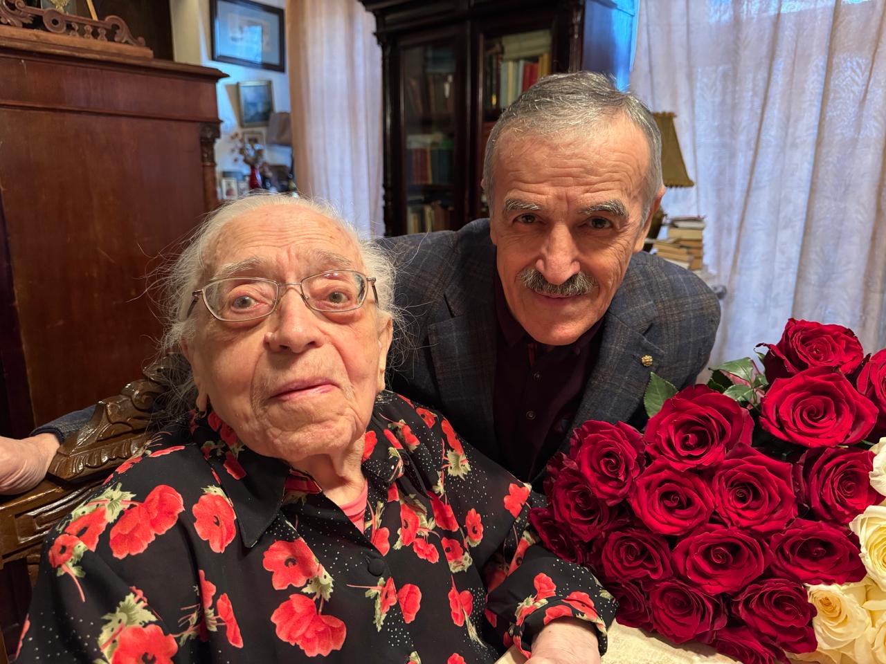 Нурбаганд Нурбагандов навестил российского филолога-классика Азу Тахо-Годи