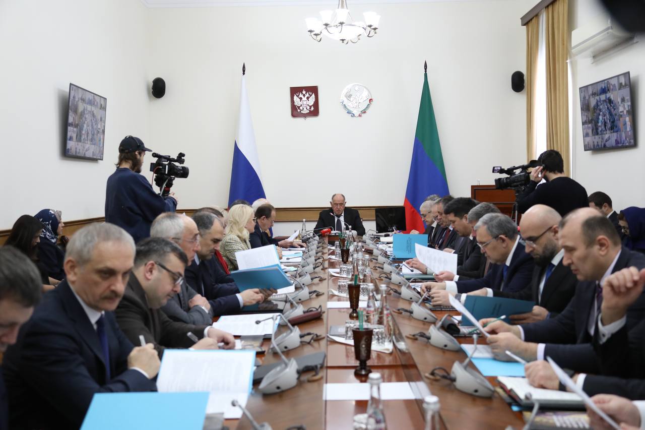 Свыше 13 тыс. дагестанцев повысили уровень жизни благодаря соцконтракту