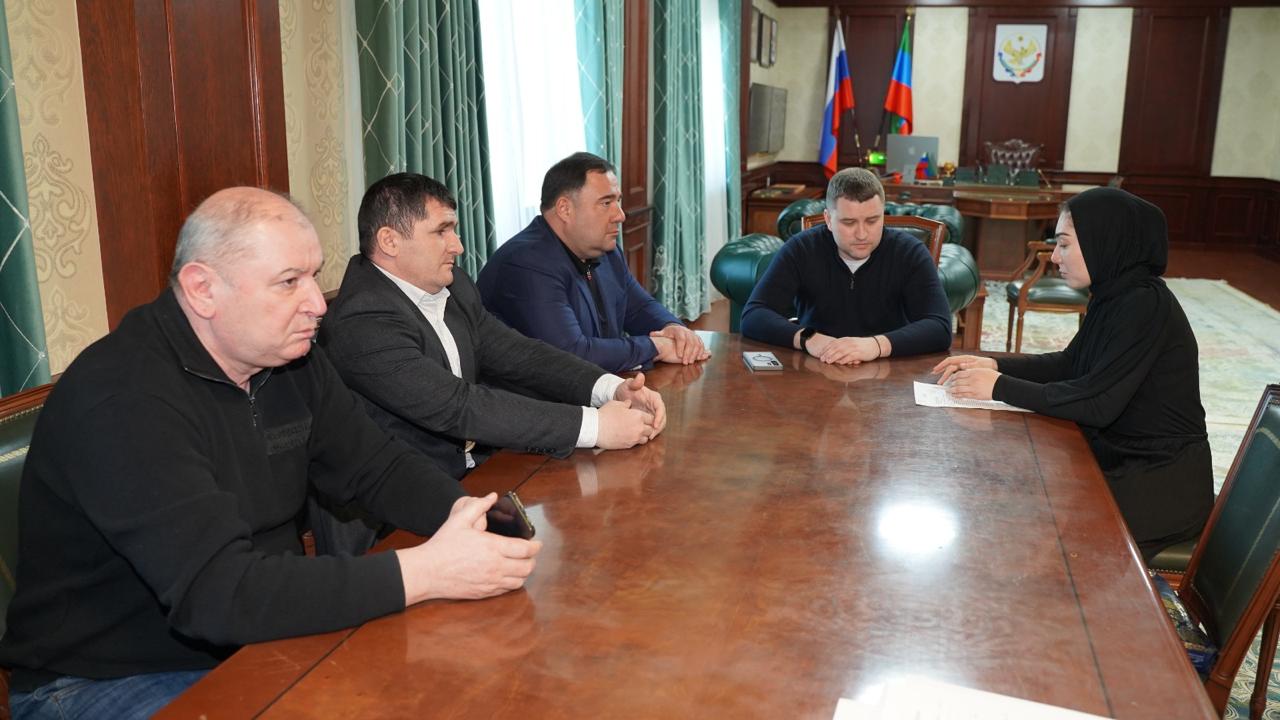 Депутат Артем Бичаев провел прием граждан в Хасавюртовском районе