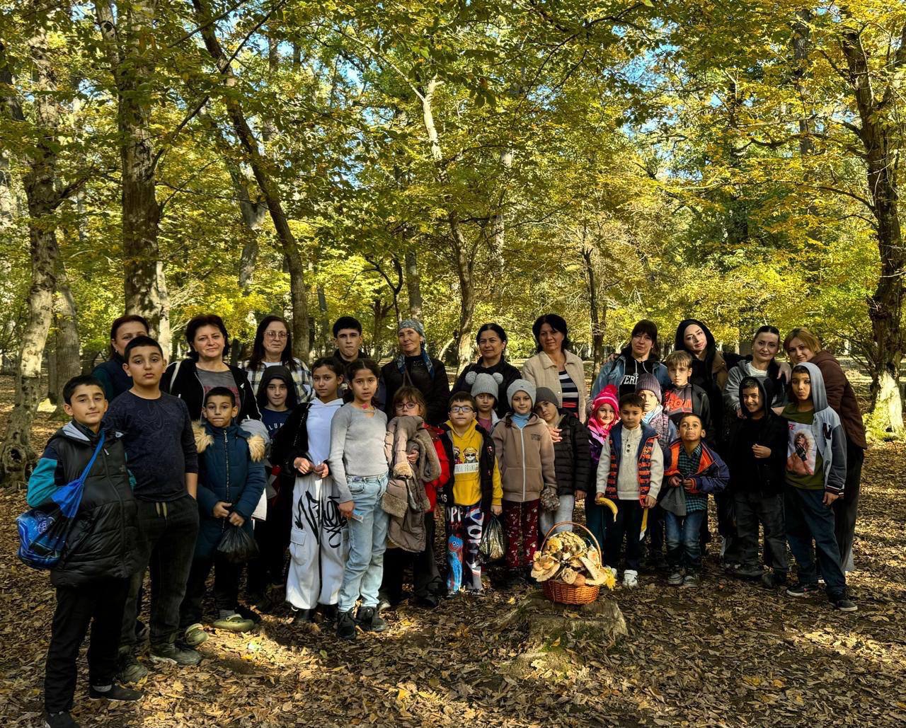 Подопечные Социально-реабилитационного центра Дербента посетили Самурский лес