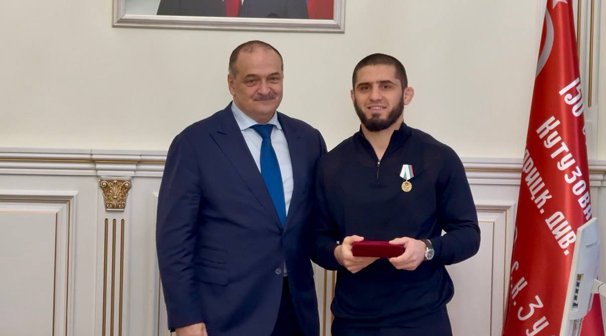 Сергей Меликов встретился с двойным чемпионом UFC Исламом Махачевым