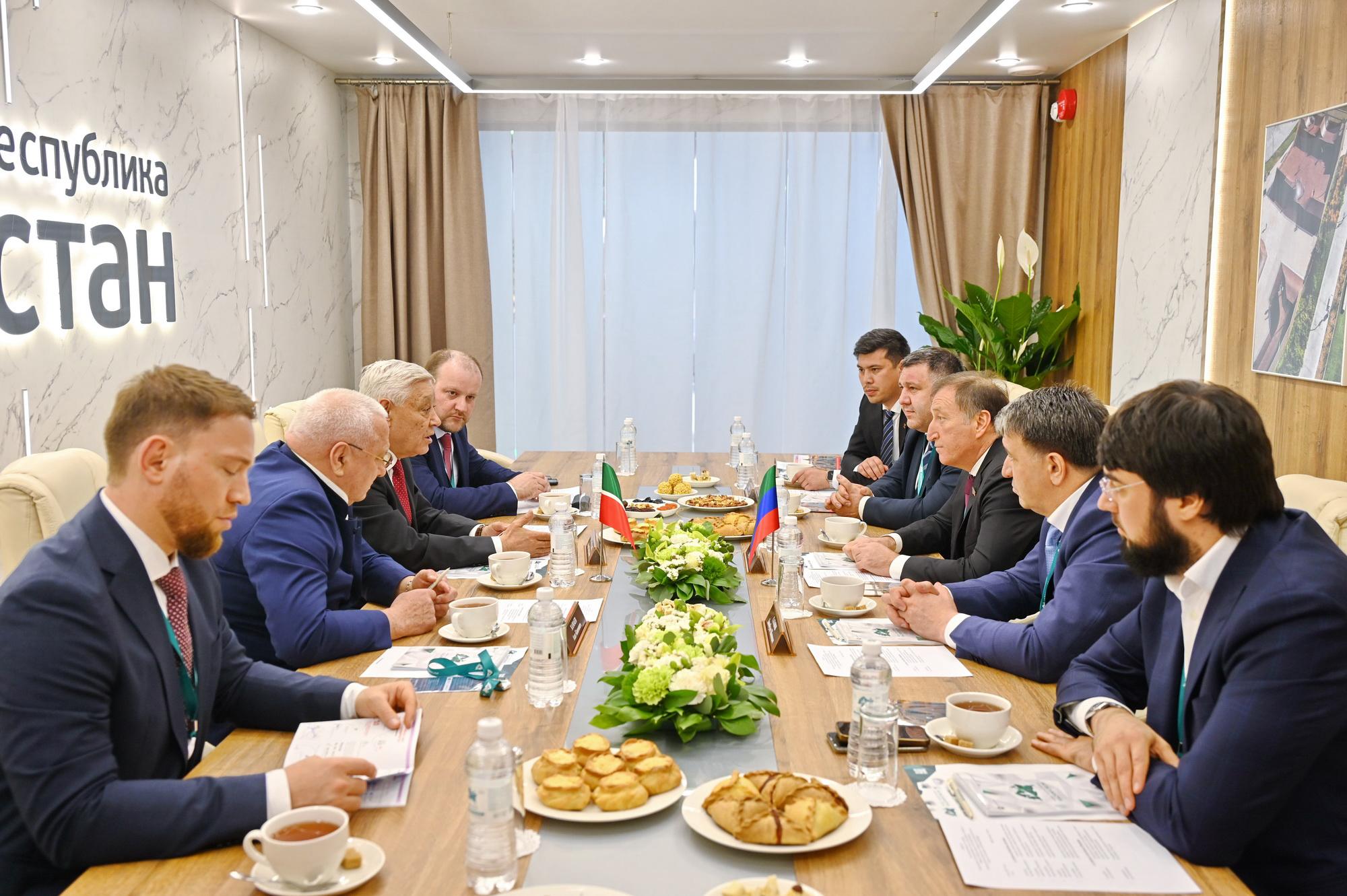 В Казани состоялась встреча Заура Аскендерова и Фарида Мухаметшина