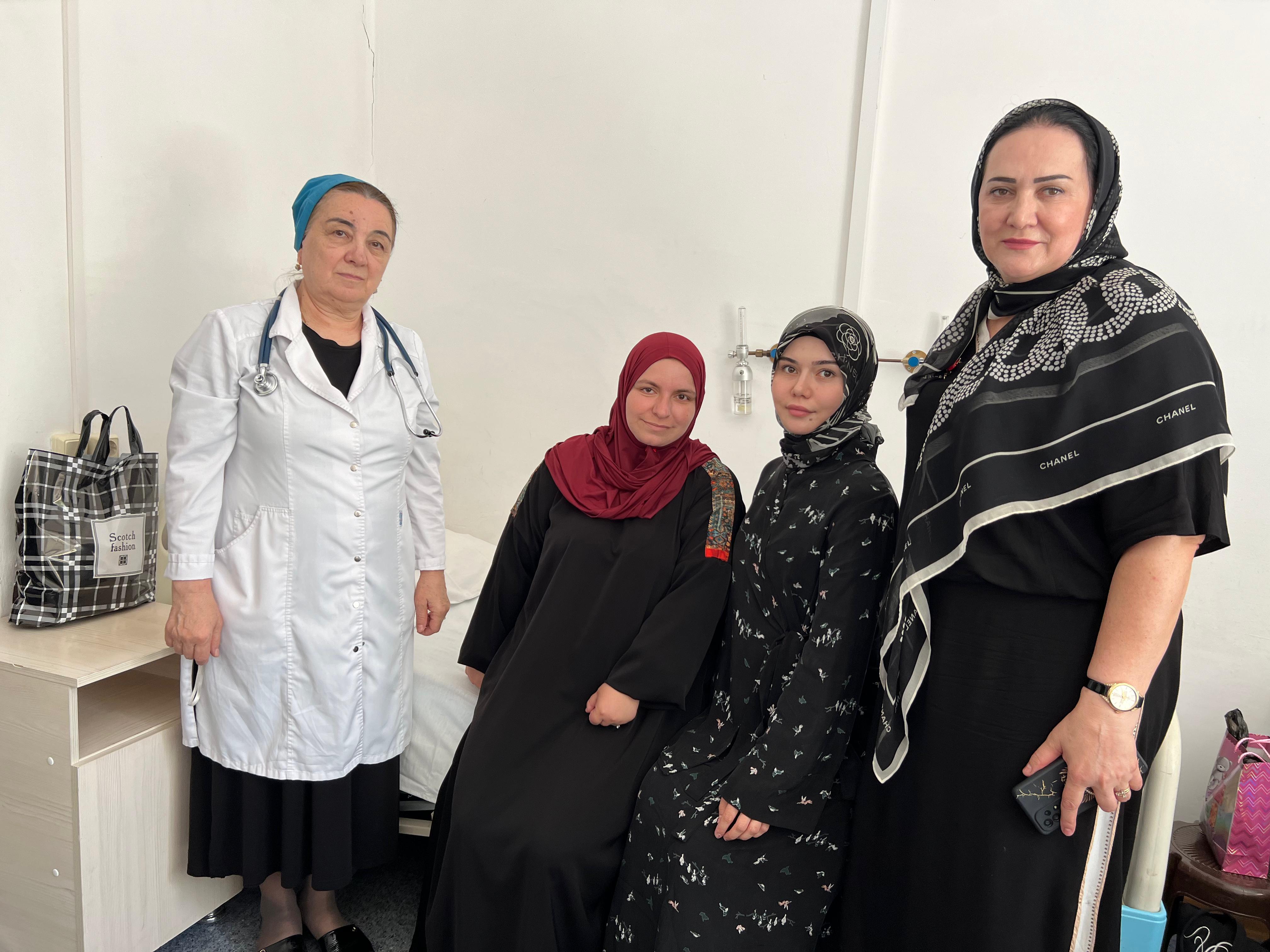 Супруге участника СВО из Карабудахкентского района оказана социальная и гуманитарная помощь