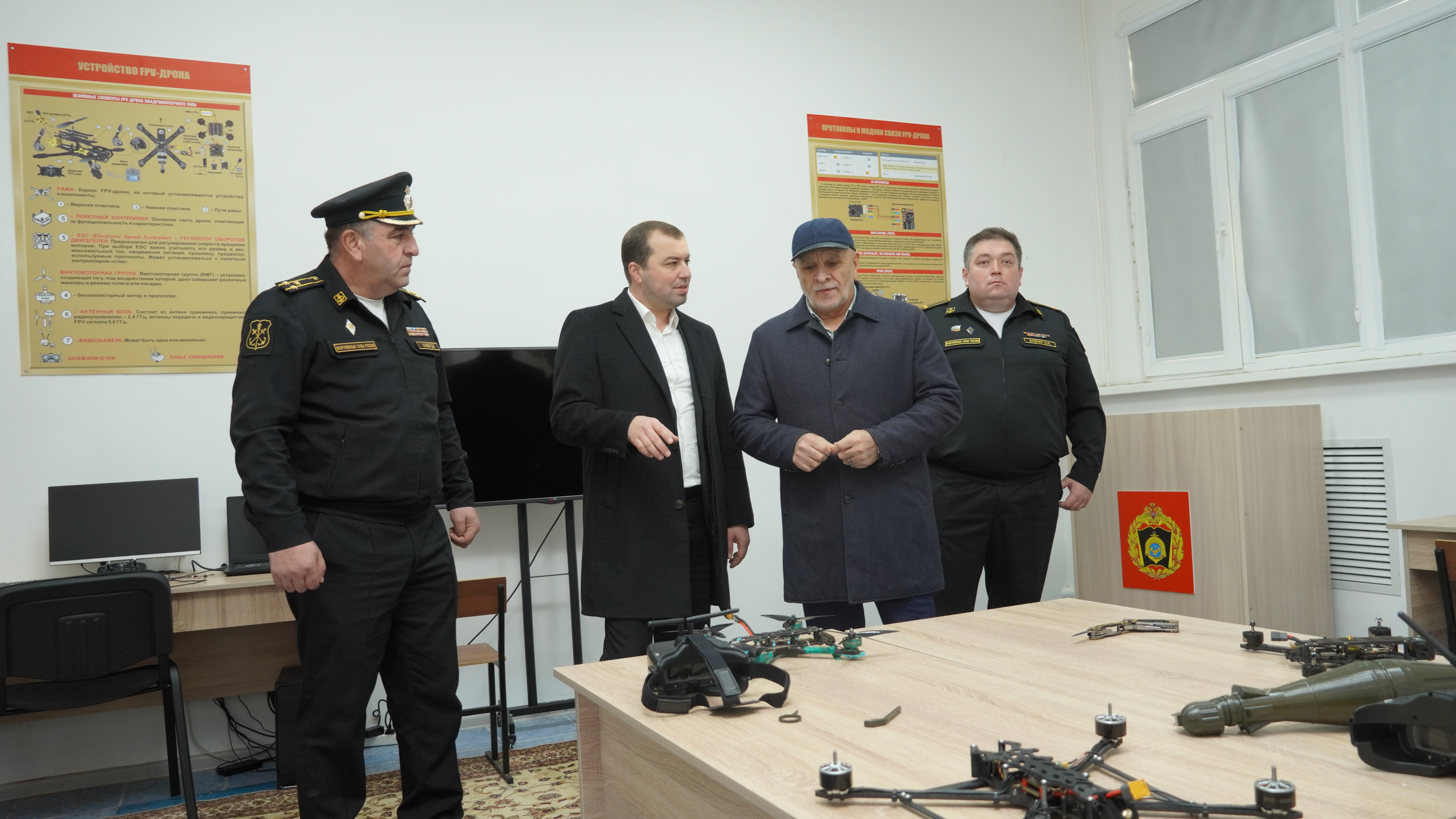 Отец Героя России Энгельс Гаджимагомедов посетил ВУЦ ДГТУ