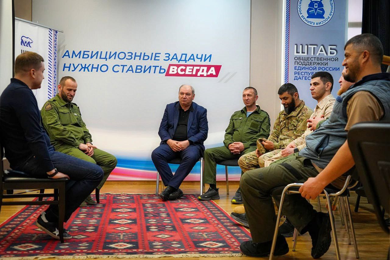 Артем Бичаев обсудил сотрудничество с руководством ДРОО «Память гор»