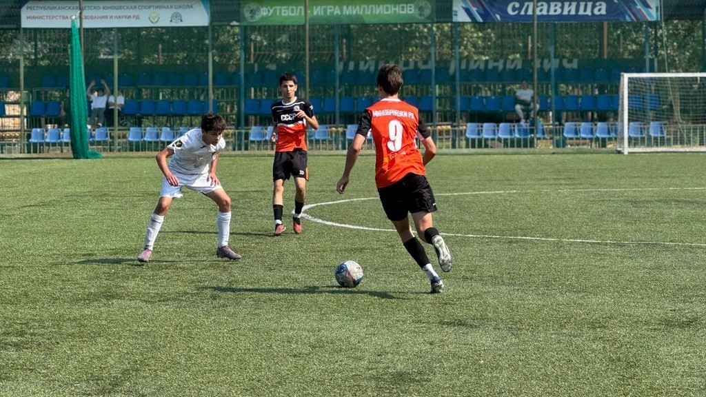 Команда «РДЮСШ 2010» обыграла «Ангушт» в матче Первенства России по футболу