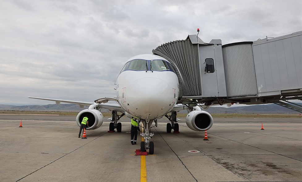Авиарейс между Минском и Махачкалой предложили сделать круглогодичным