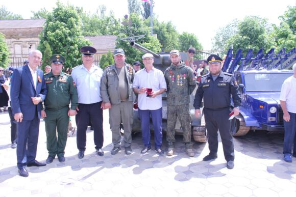 Могут гордиться своим односельчанином…