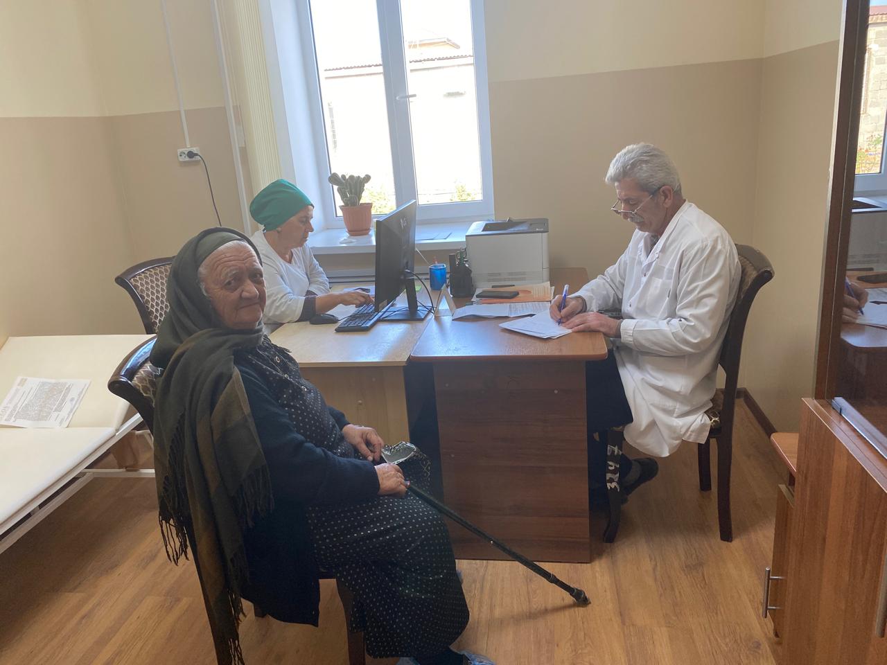 «Старшее поколение» в Дербенте: 250 пожилых граждан получили помощь в прохождении диспансеризации