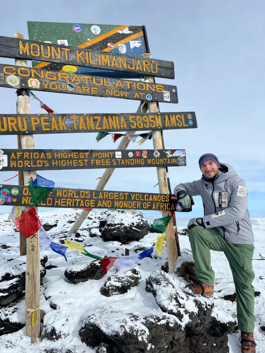 Дагестанец совершил восхождение на высочайшую вершину Африки