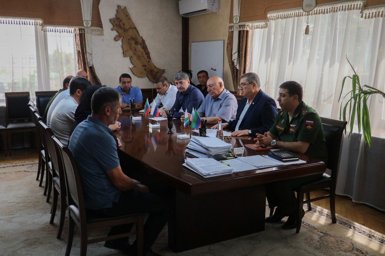 Глава Дербентского района встретился с родственниками бойцов, погибших в зоне СВО