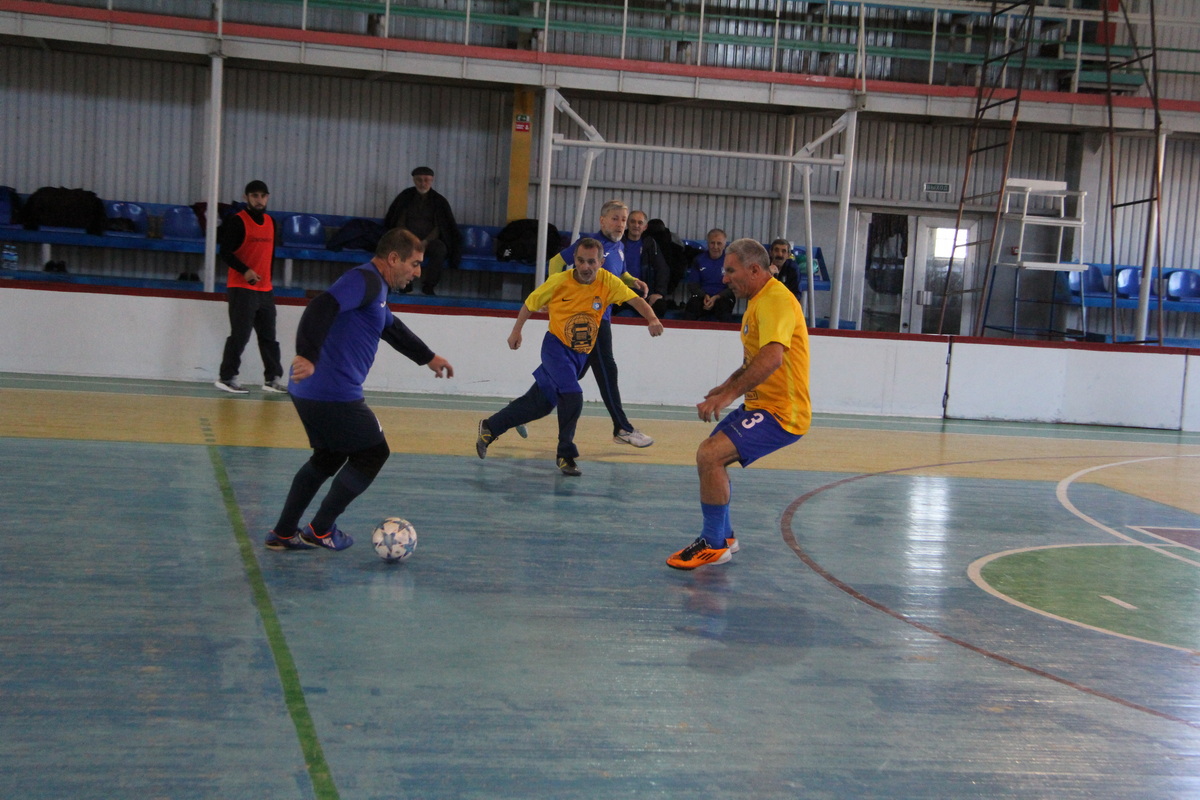 Турнир по мини-футболу памяти тренера Мухтара Ялдарбекова провели в Избербаше