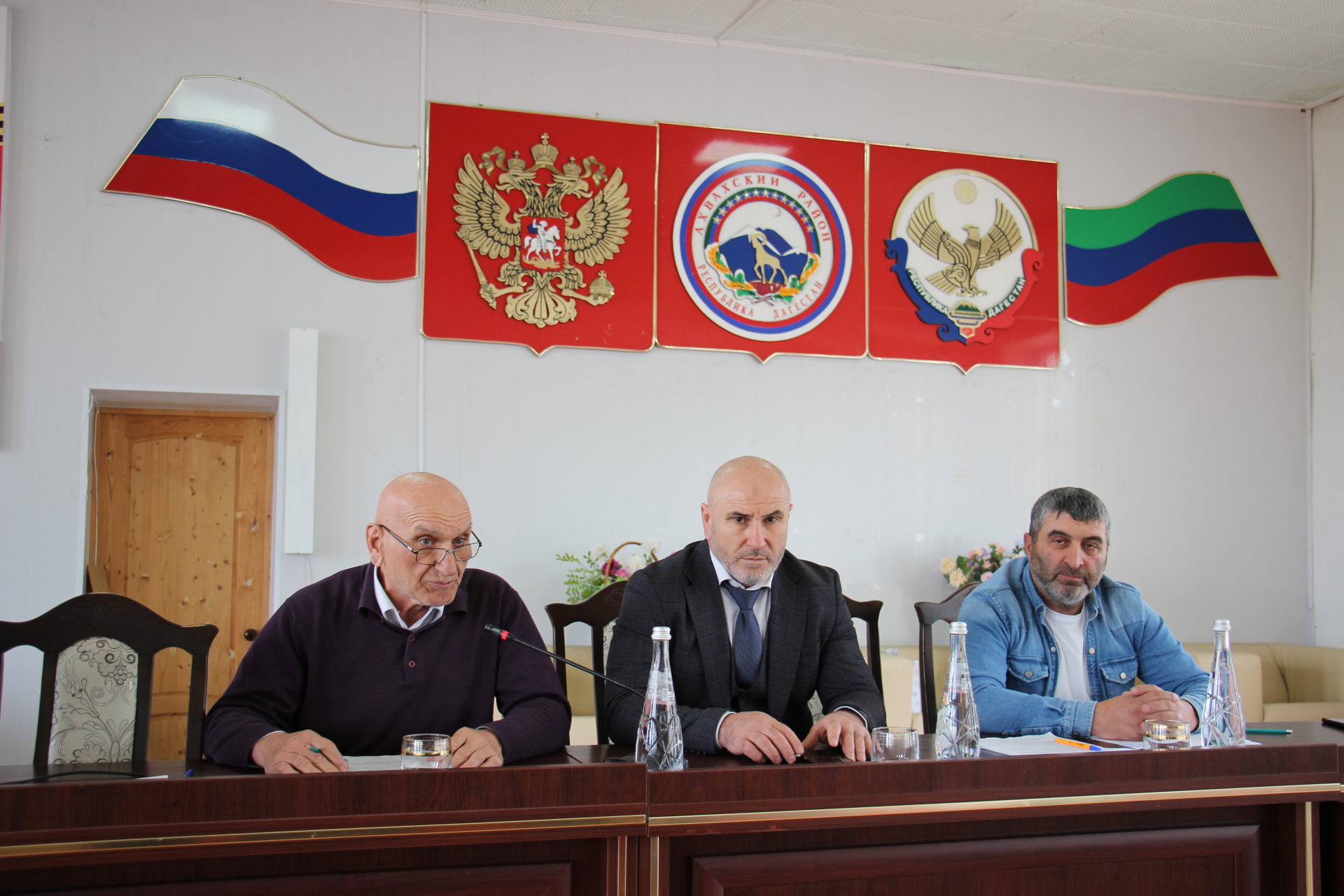 В Ахвахском районе прошла сессия депутатов 7-го созыва