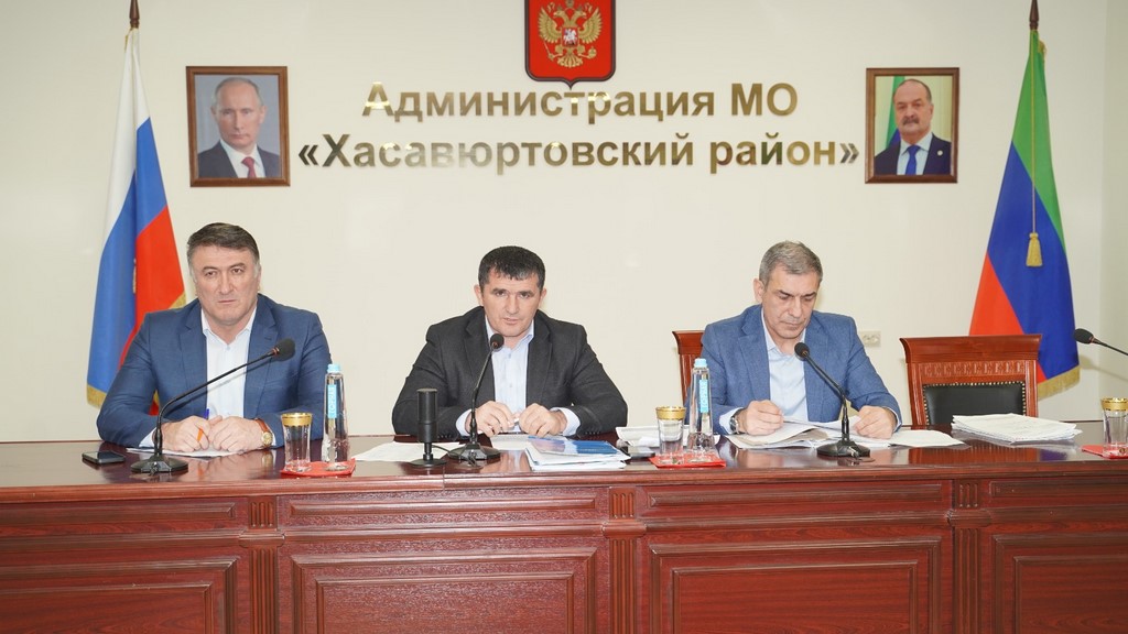 Вопросы осеннего призыва в армию обсудили в Хасавюртовском районе