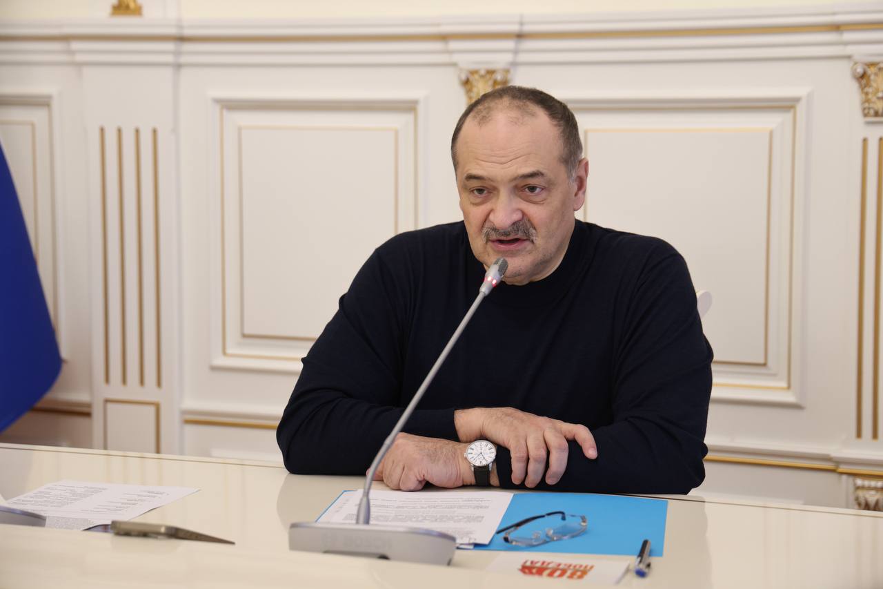Сергей Меликов и Александр Ломакин обсудили реализацию ключевых инфраструктурных проектов в Дагестане
