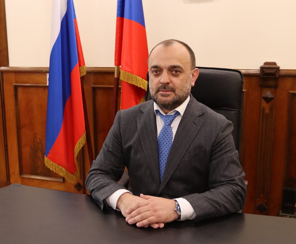 Глава Буйнакска поделился ожиданиями от Послания Главы Дагестана парламенту РД