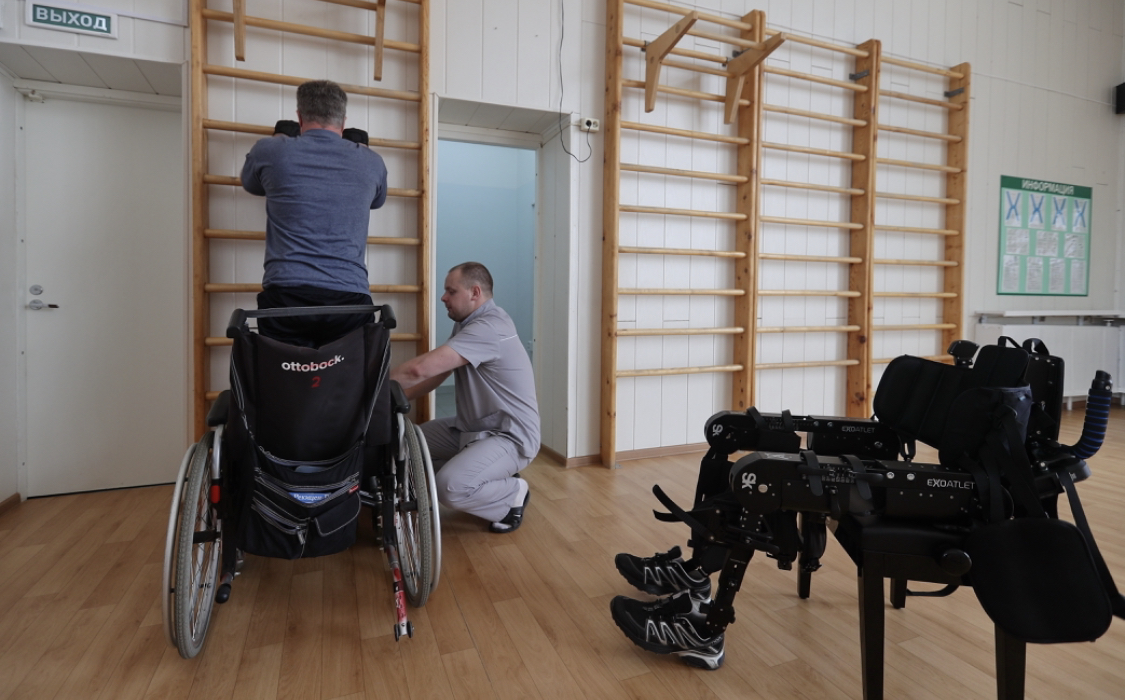 В регионах по поручению Путина создадут сеть протезно-ортопедических центров