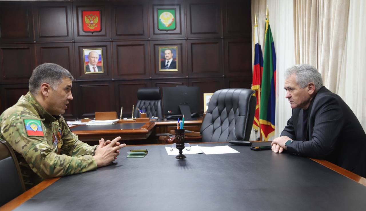 Участнику СВО из Левашинского района Расулу Исаеву вручили госнаграды