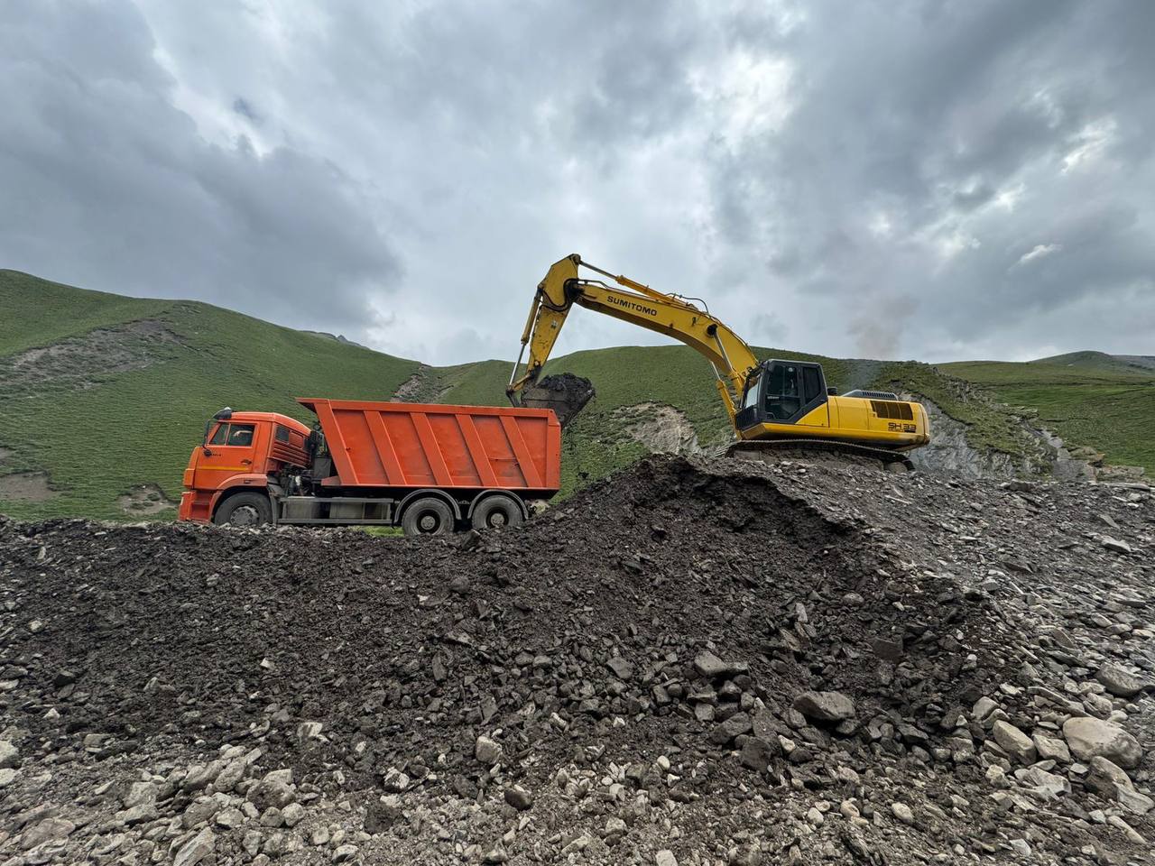В Дагестане вдоль ряда рек проводятся берегоукрепительные мероприятия против паводков