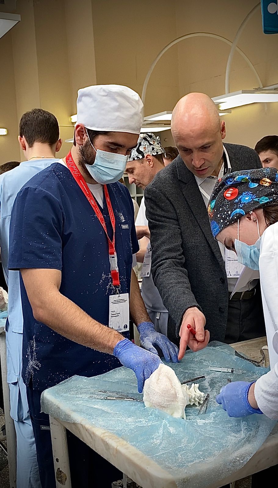 Команда ДГМУ участвовала в студенческой олимпиаде по нейрохирургии в Санкт-Петербурге