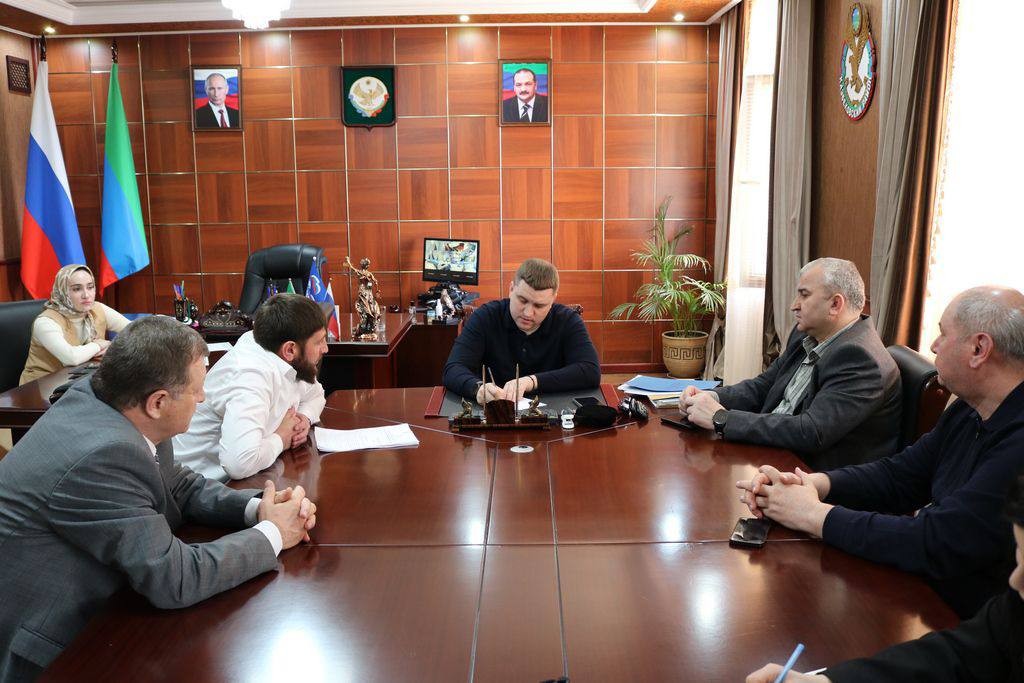 Депутат Госдумы РФ Артём Бичаев с рабочим визитом посетил Казбековский район