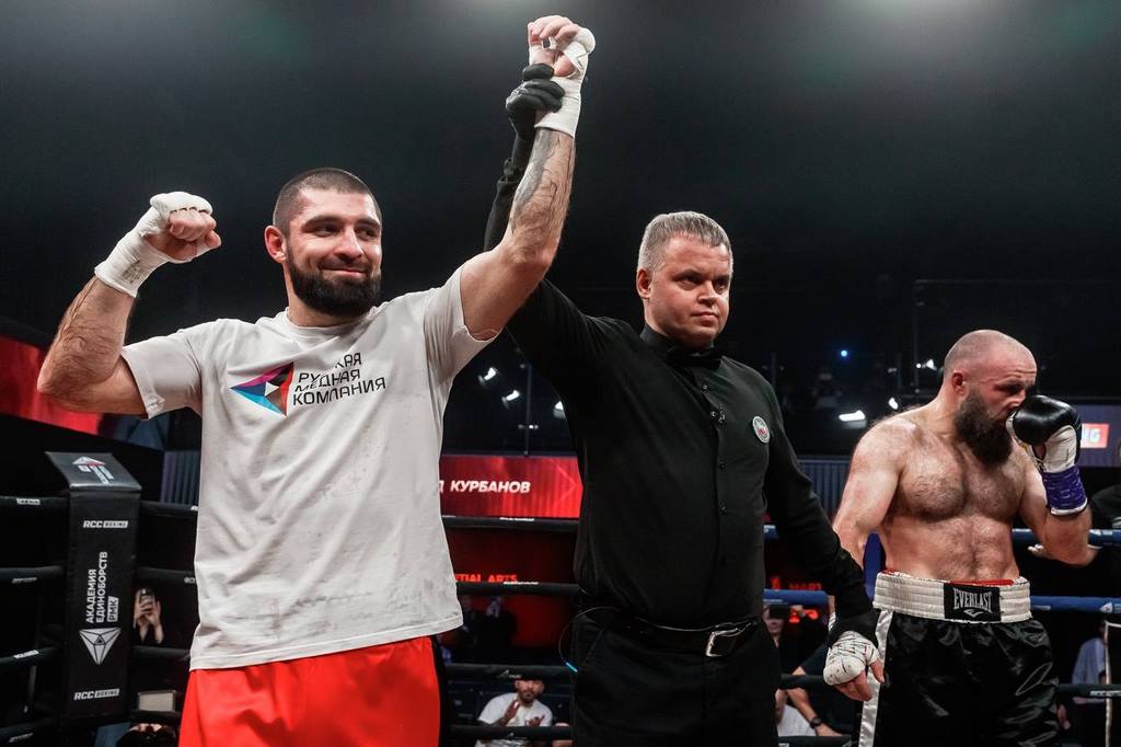 Магомед Курбанов одержал 26-ю победу на профессиональном ринге