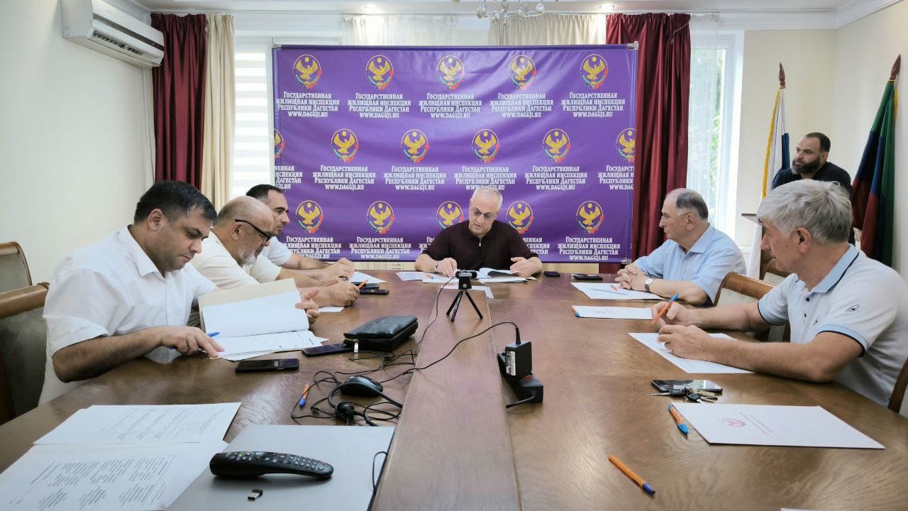 Еще две компании в Дагестане получили лицензии по управлению многоквартирными домами