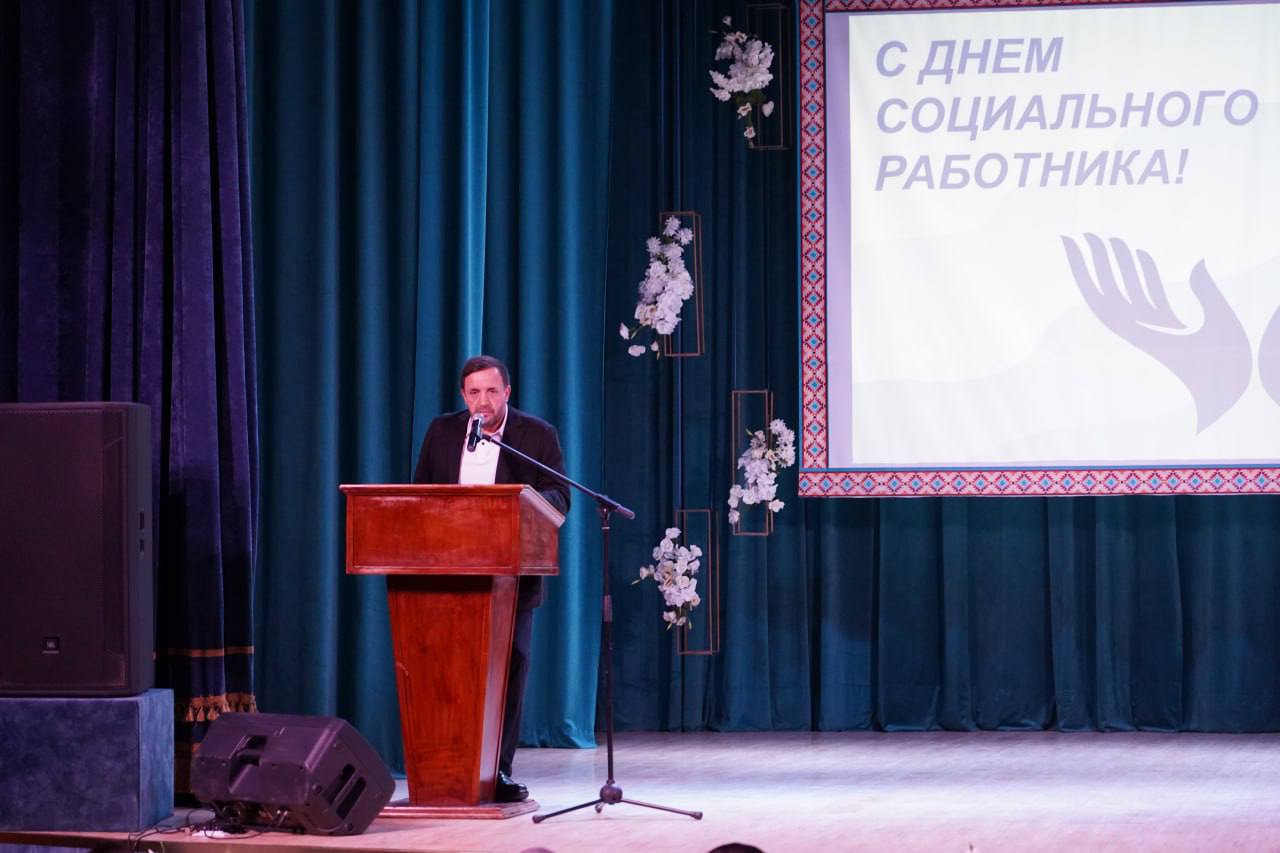 В Хасавюрте отметили День социального работника
