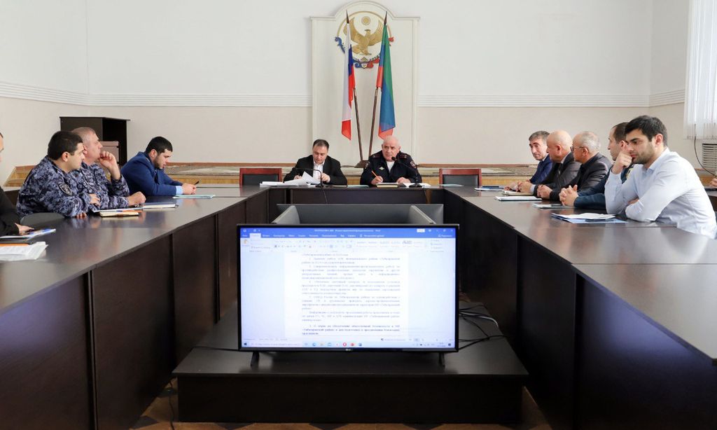 Вопросы безопасности в новогодние праздники обсудили в Табасаранском районе