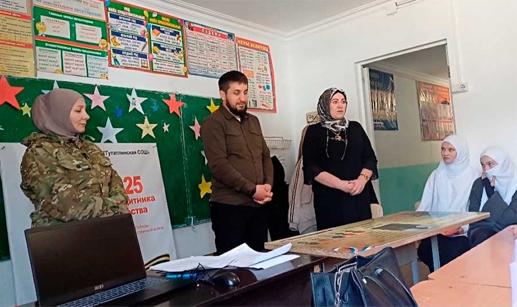 Школьники Цунтинского района встретились с участником СВО Жигаром Магомедовым