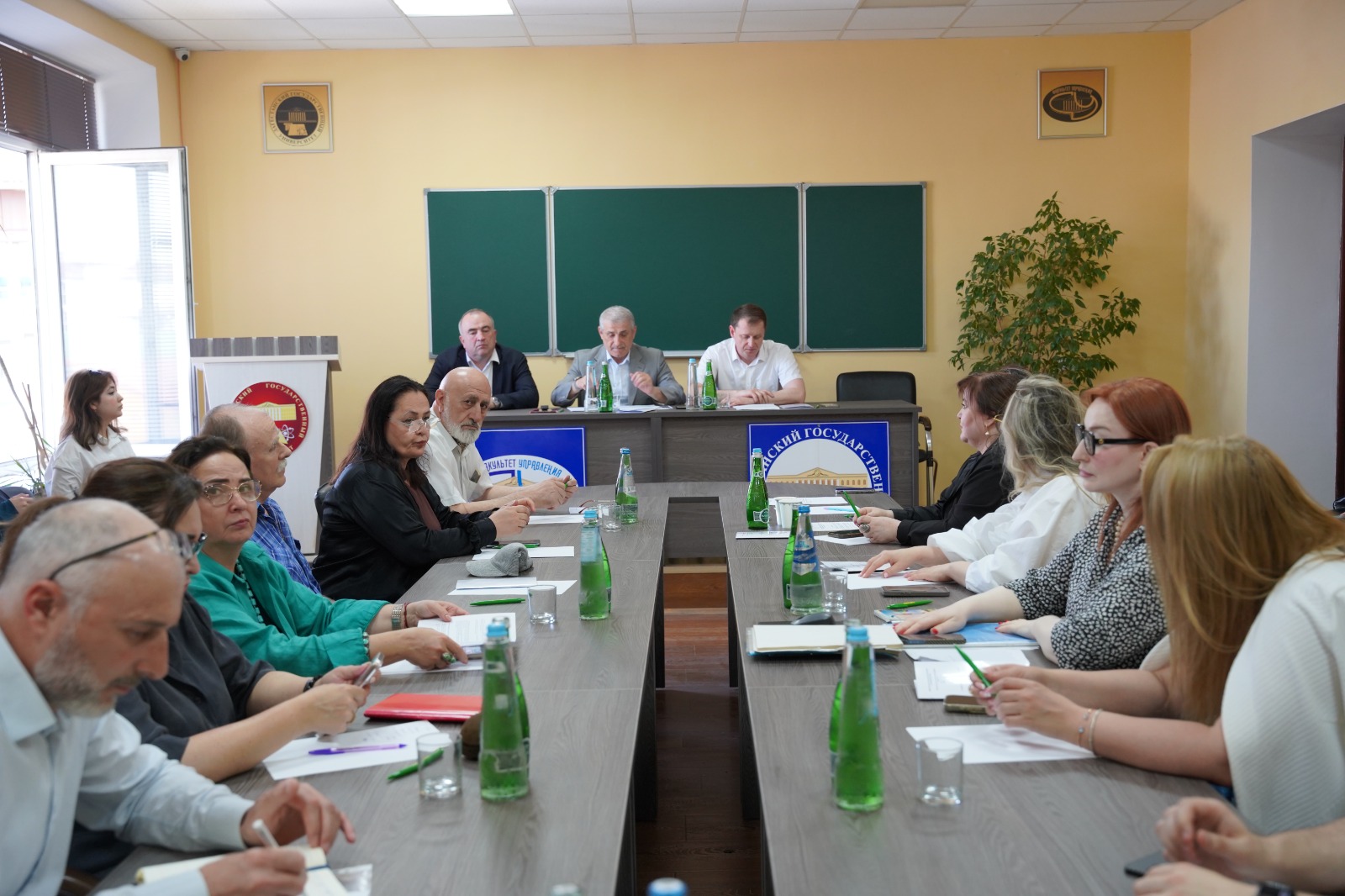 Возможности повышения эффективности реального сектора экономики Дагестана обсудили в ДГУ