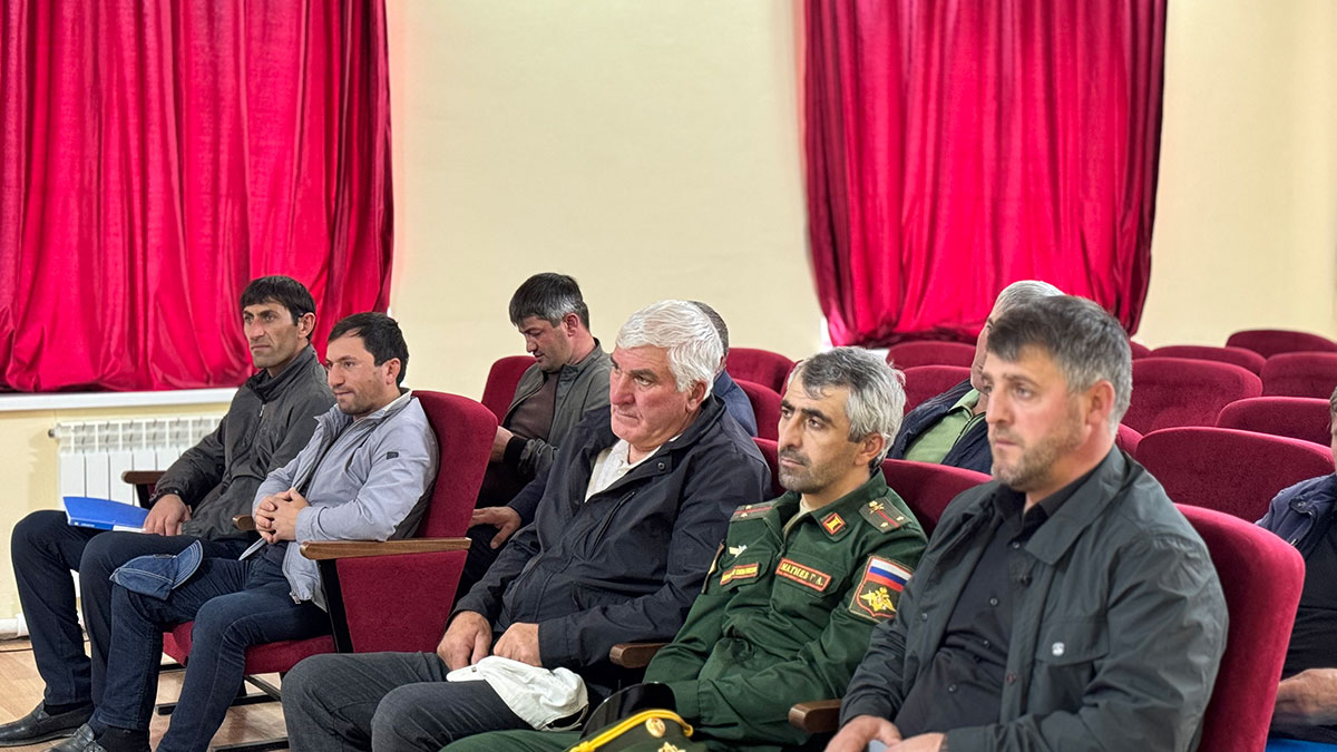 В Цунтинском районе обсудили вопросы осенней призывной кампании