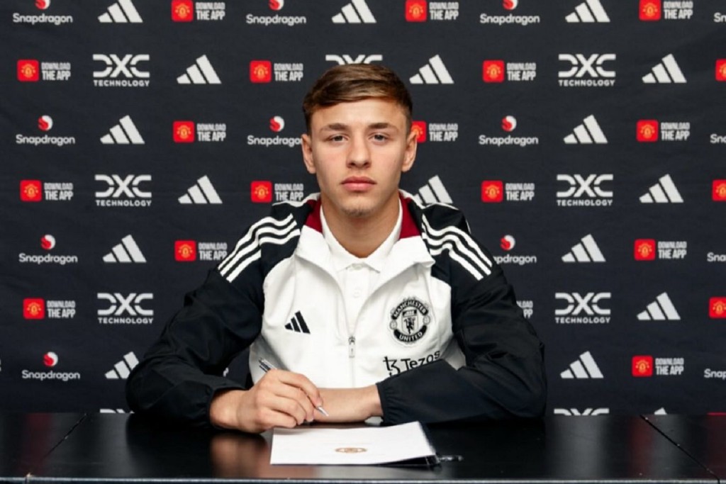 «Манчестер Юнайтед» усилился дагестанским футболистом