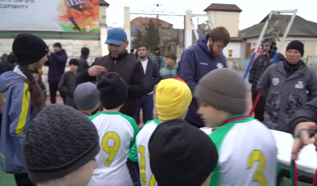 Футбольный турнир, посвященный Героям России-участникам СВО, провели в Дербенте