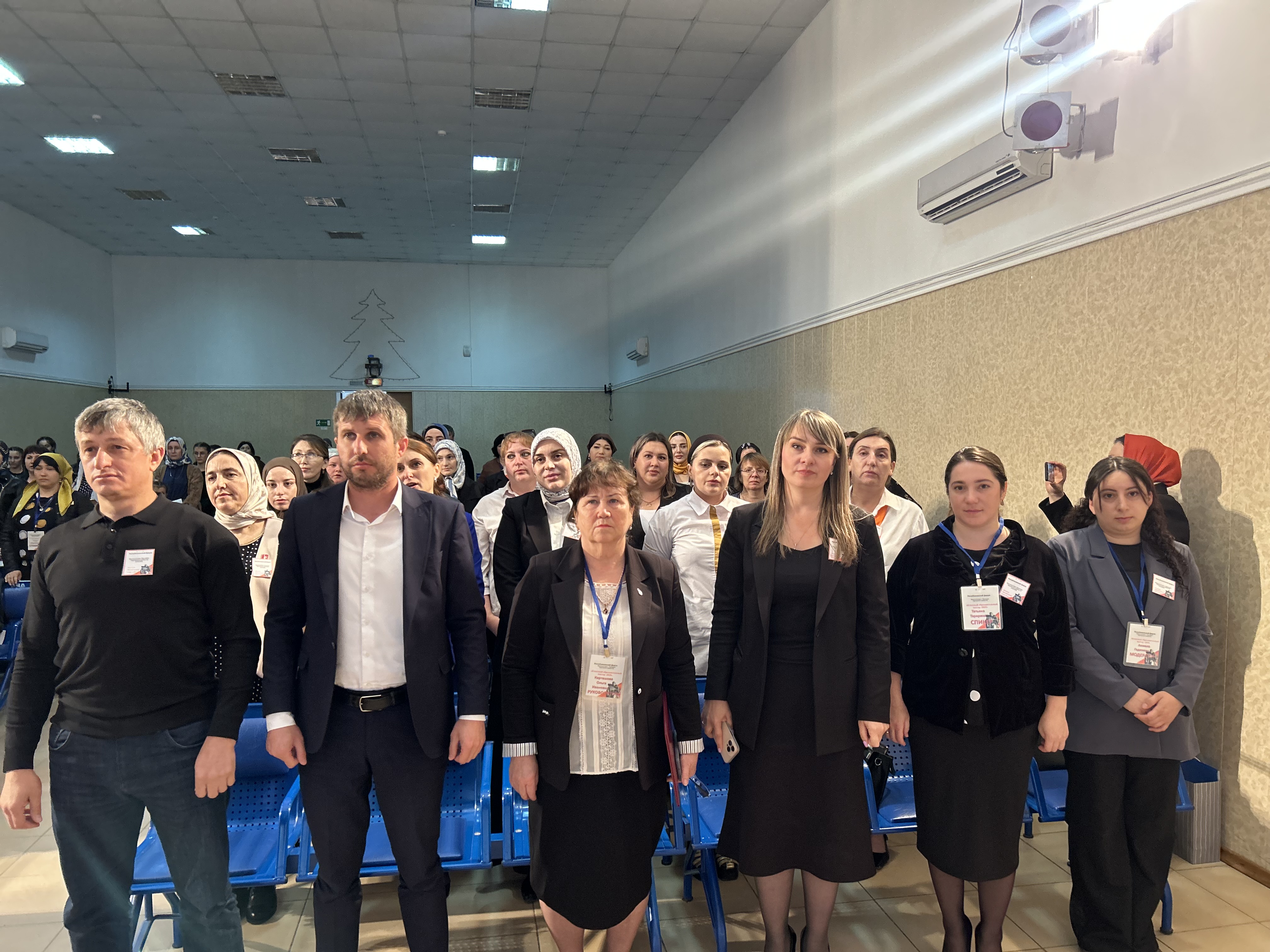 В Тарумовском районе проходит Республиканский форум «Классный образовательный вектор развития-2025»