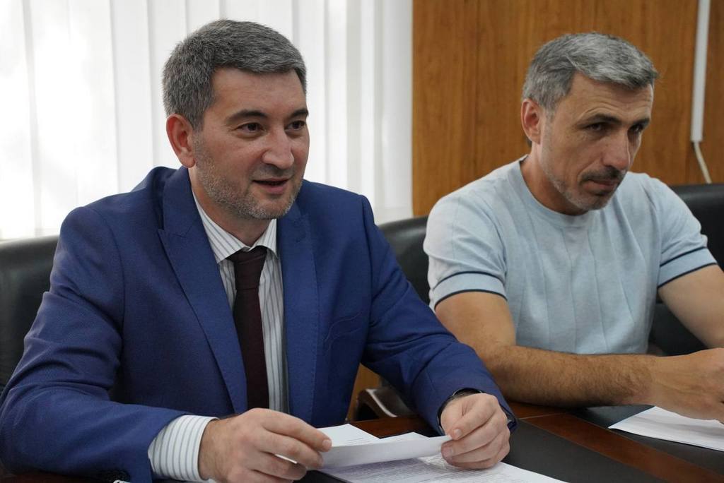 Марат Шихалиев провел личный прием граждан в Тляратинском районе