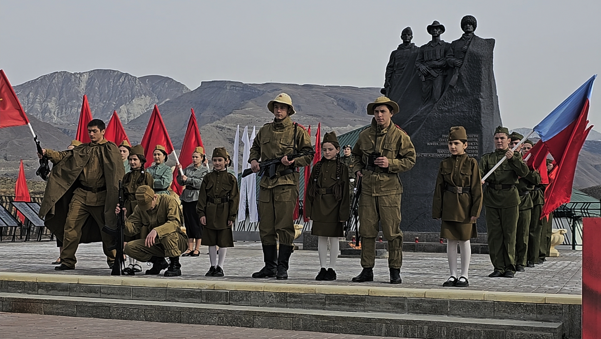 В Ботлихском районе прошел торжественный митинг «Время выбрало нас!»