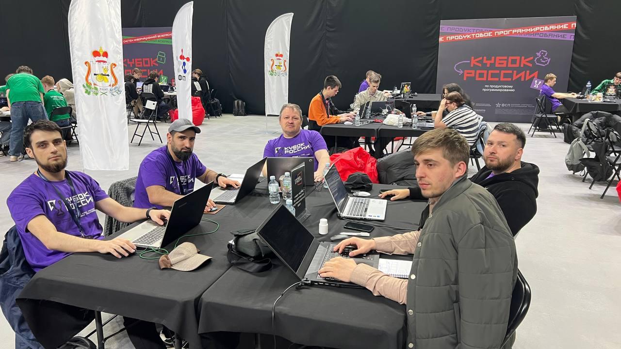 Сборная Дагестана вышла в финал Чемпионата России по спортивному программированию